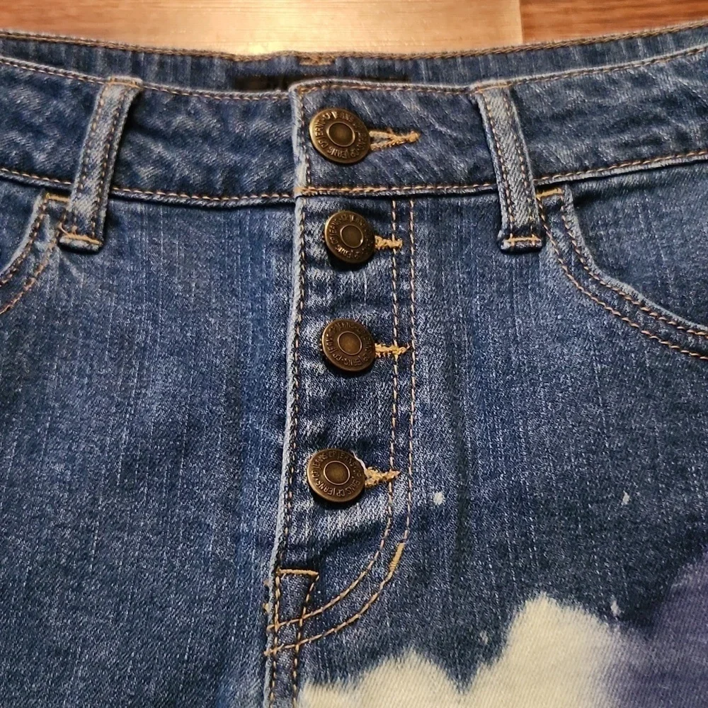 CP Shorts Womens Senim Jean Button Up Size 7 Juniors Fray Red White Blue Denim